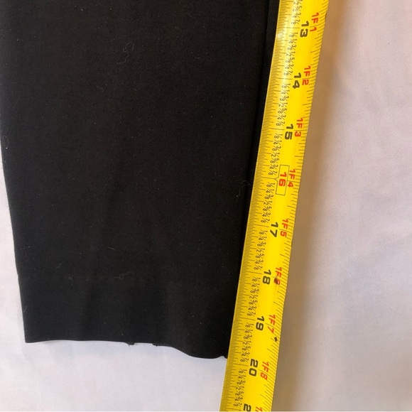 SPANX LEGGINGS Size Medium Women’s Black Smoothing Compression Tights - Picture 10 of 11